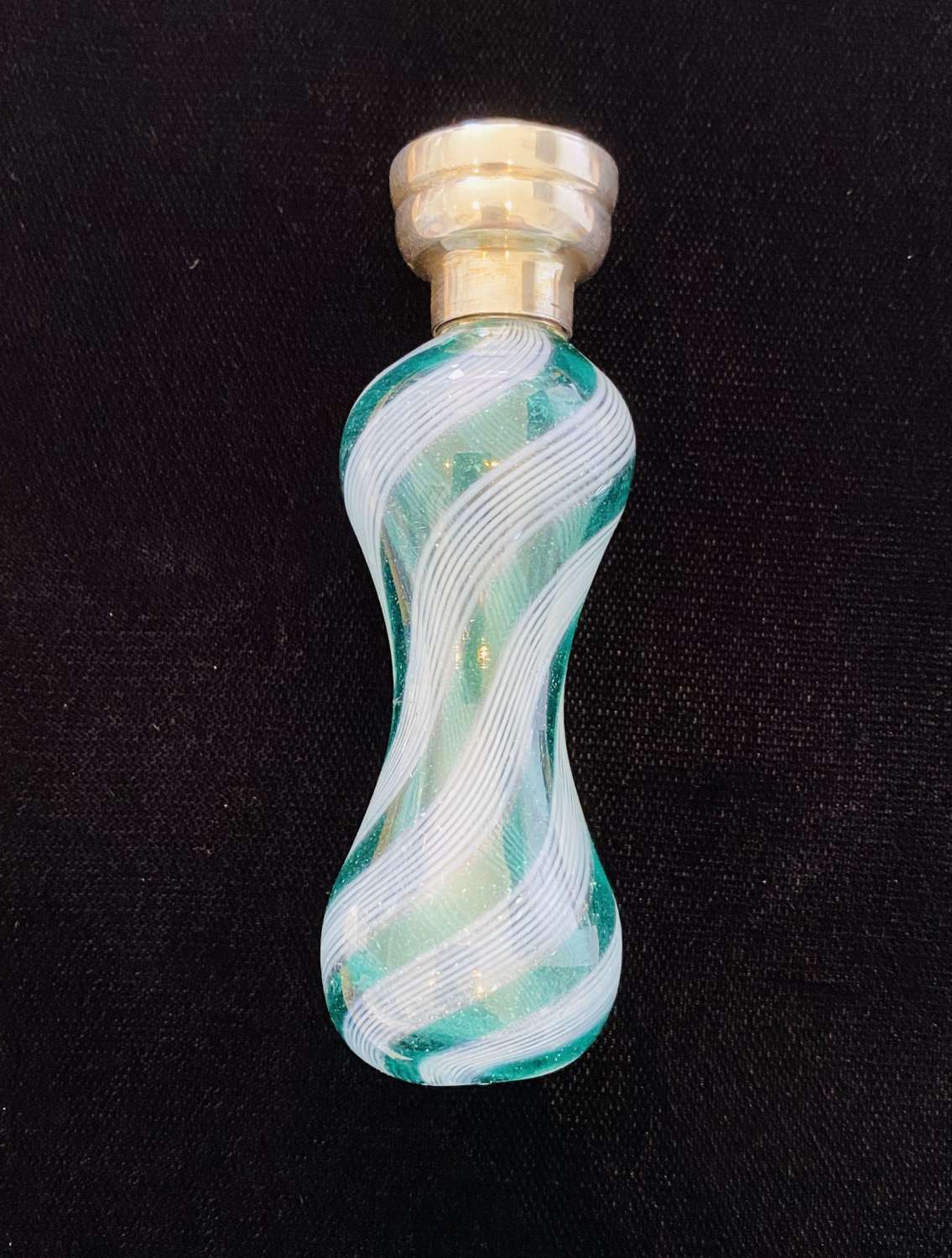 Green & White Swirl Scent Bottle