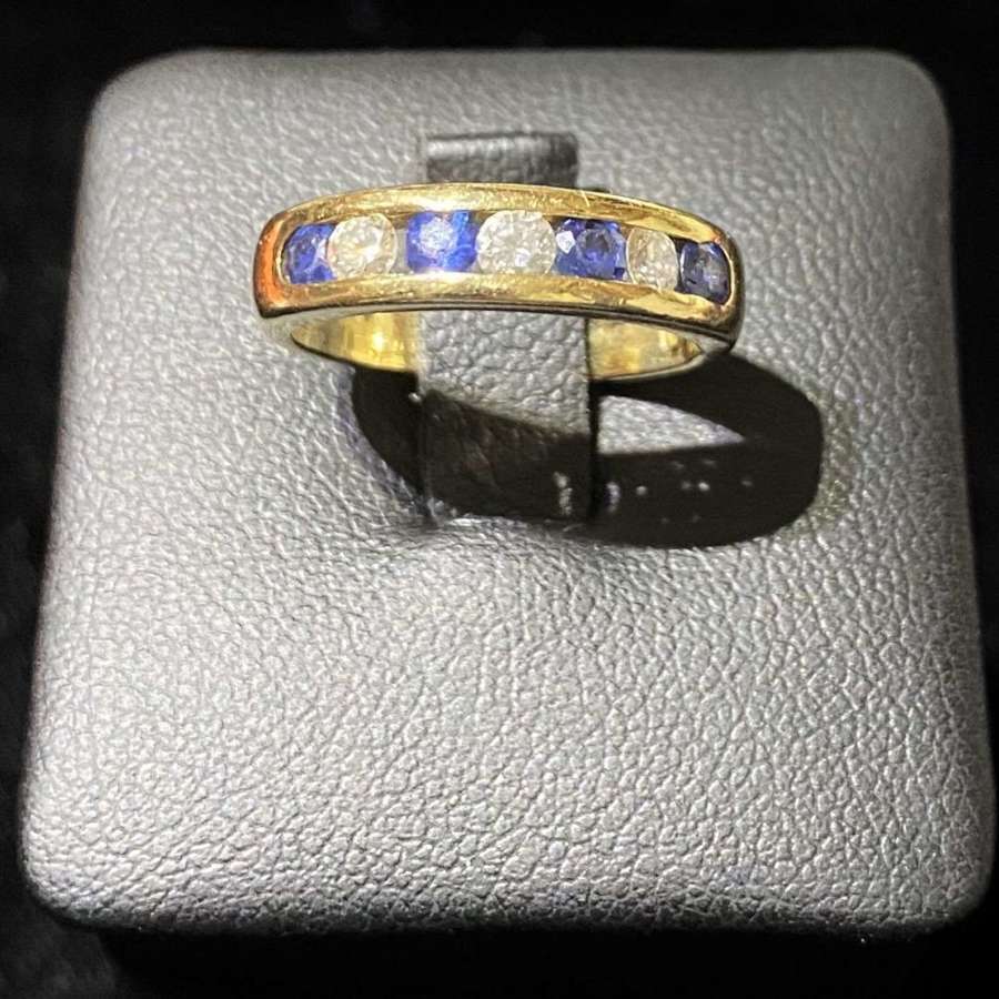 Diamond & Sapphire ring