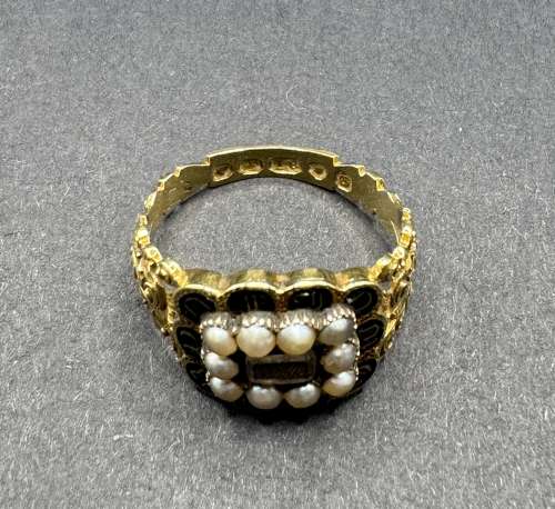Early Victorian Memorial Ring