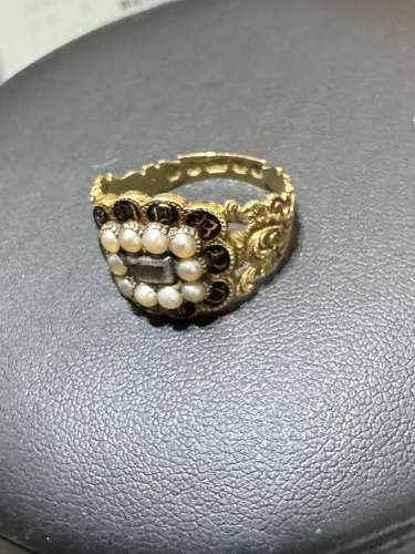 Early Victorian Memorial Ring