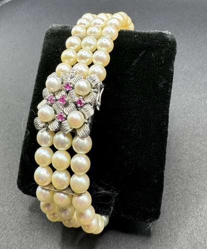 Pearl Bracelet